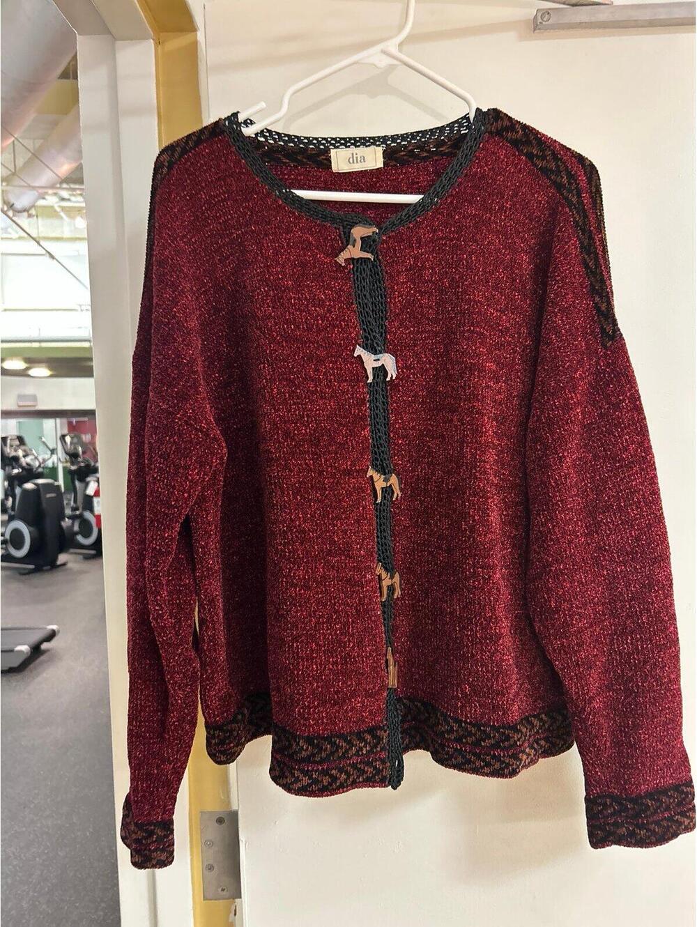 Deep Red Equestrian Horse Button Sweater bi Dis